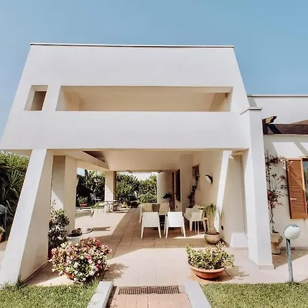 Marea - Relax & Pool 폴리나노 아마레